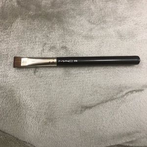 🚫 SOLD 🚫 MAC 259 Large Square Shader Brush